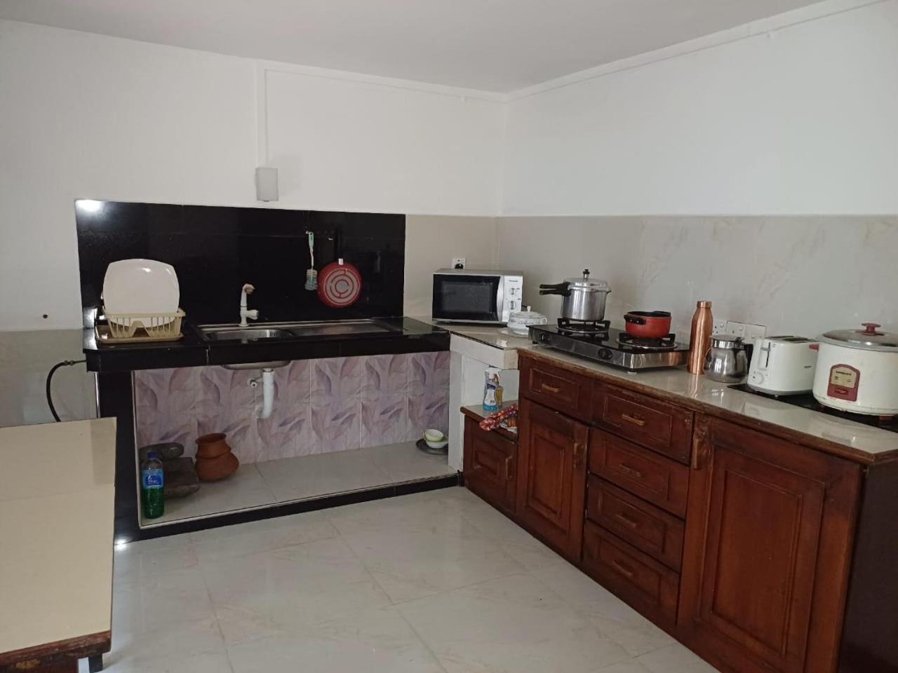 Villa Chenu Dehiwala-Mont Lavinia Extérieur photo